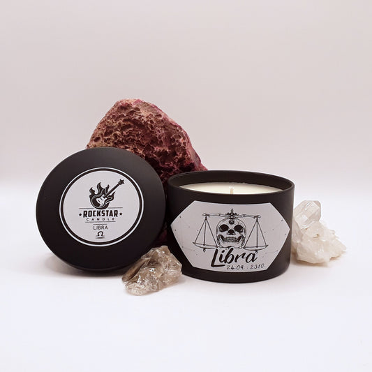 Kerze Waage Produktabbildung mit Deko