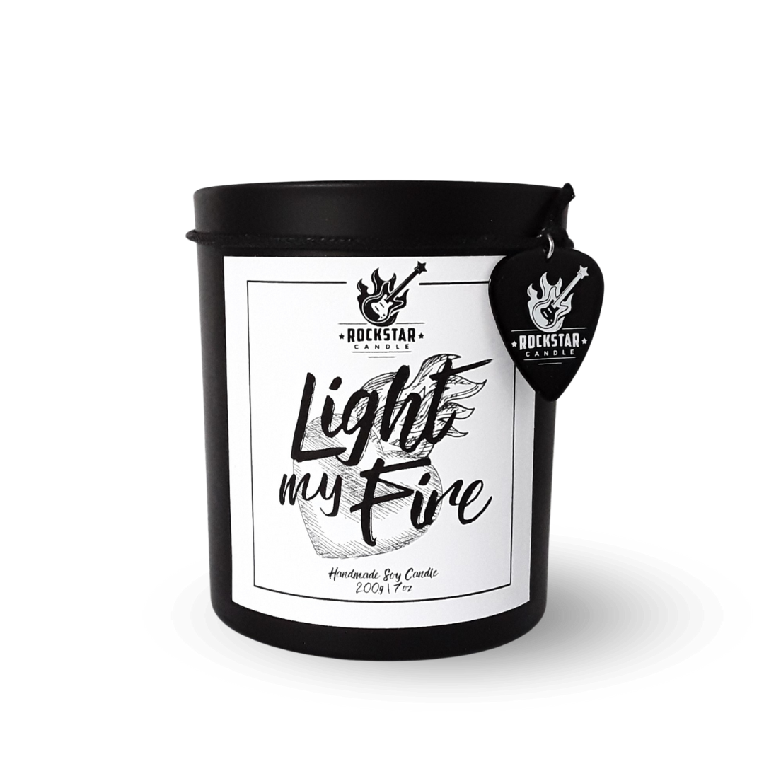 Schwarzes Kerzenglas mit Aufschrift Light my fire