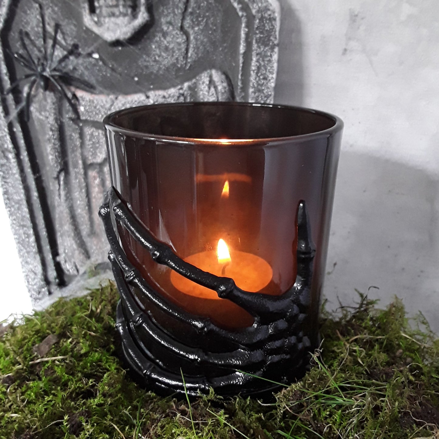 Skelett Teelichthalter Set mit brennender Kerze