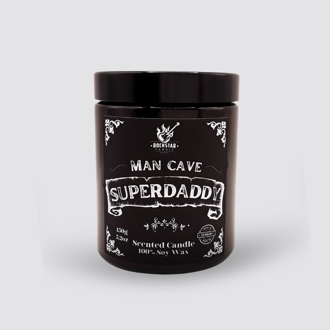 Man Cave Kerze Superdaddy Babypuder Produktfoto