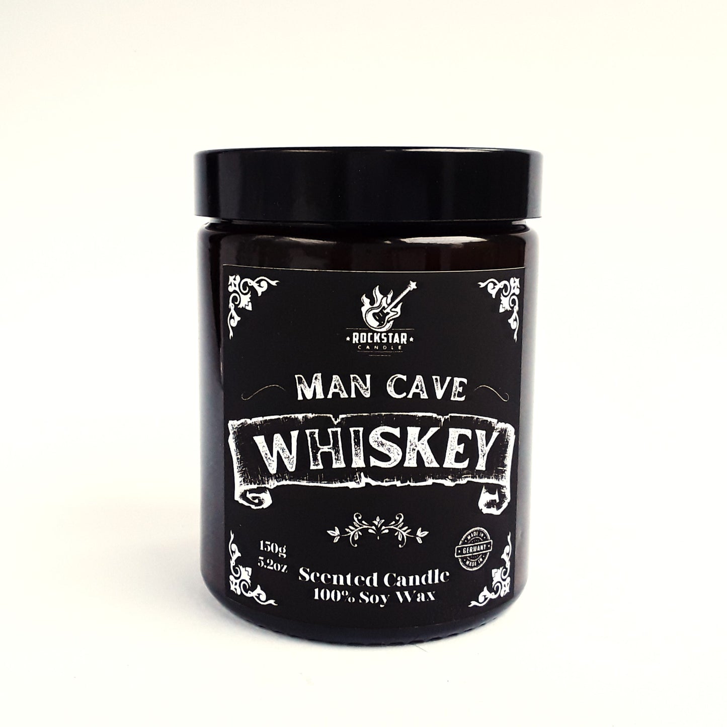 Man Cave Kerze Whiskey vor weißem Hintergrund Produktfoto