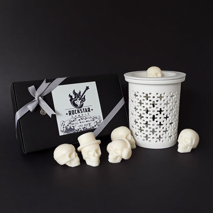 Schädel Wax Melts und Duftlampe Geschenkset schwarzer Hintergrund Produktfoto